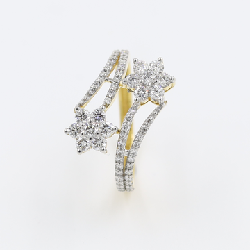 18Kt Yellow Gold Ring  With Dual Diamond Star & do...