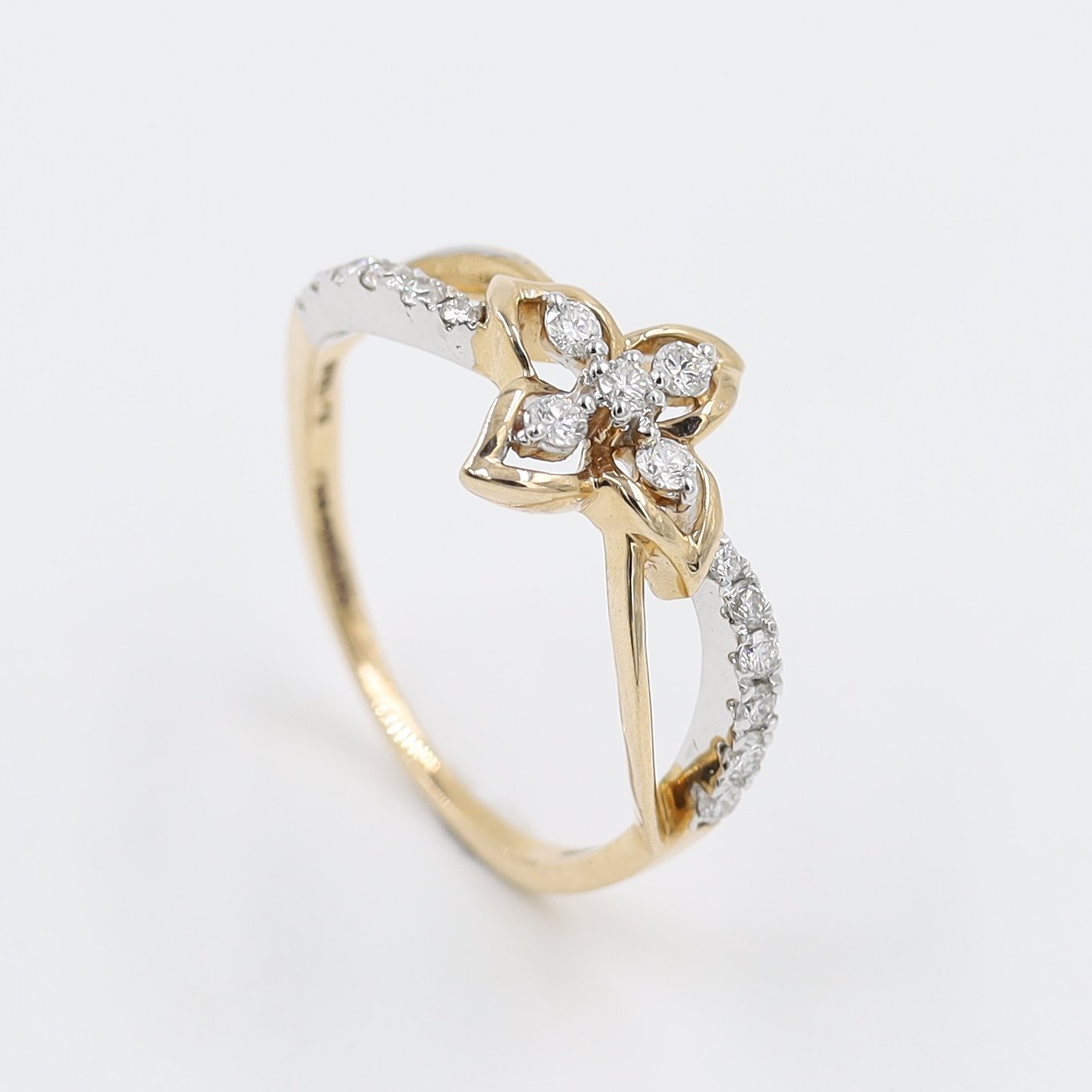 14kt Rose Gold Diamond Flower Ring