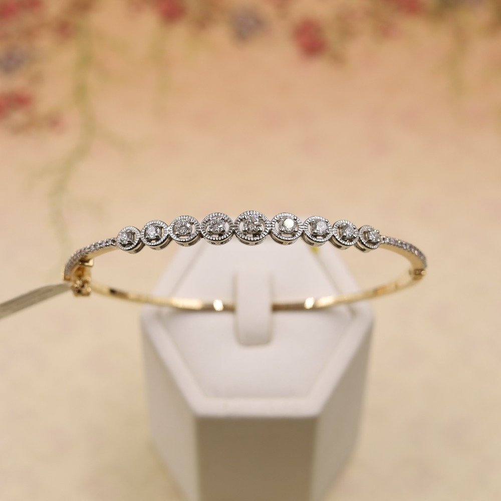 Dainty Charming Diamond Bracelet